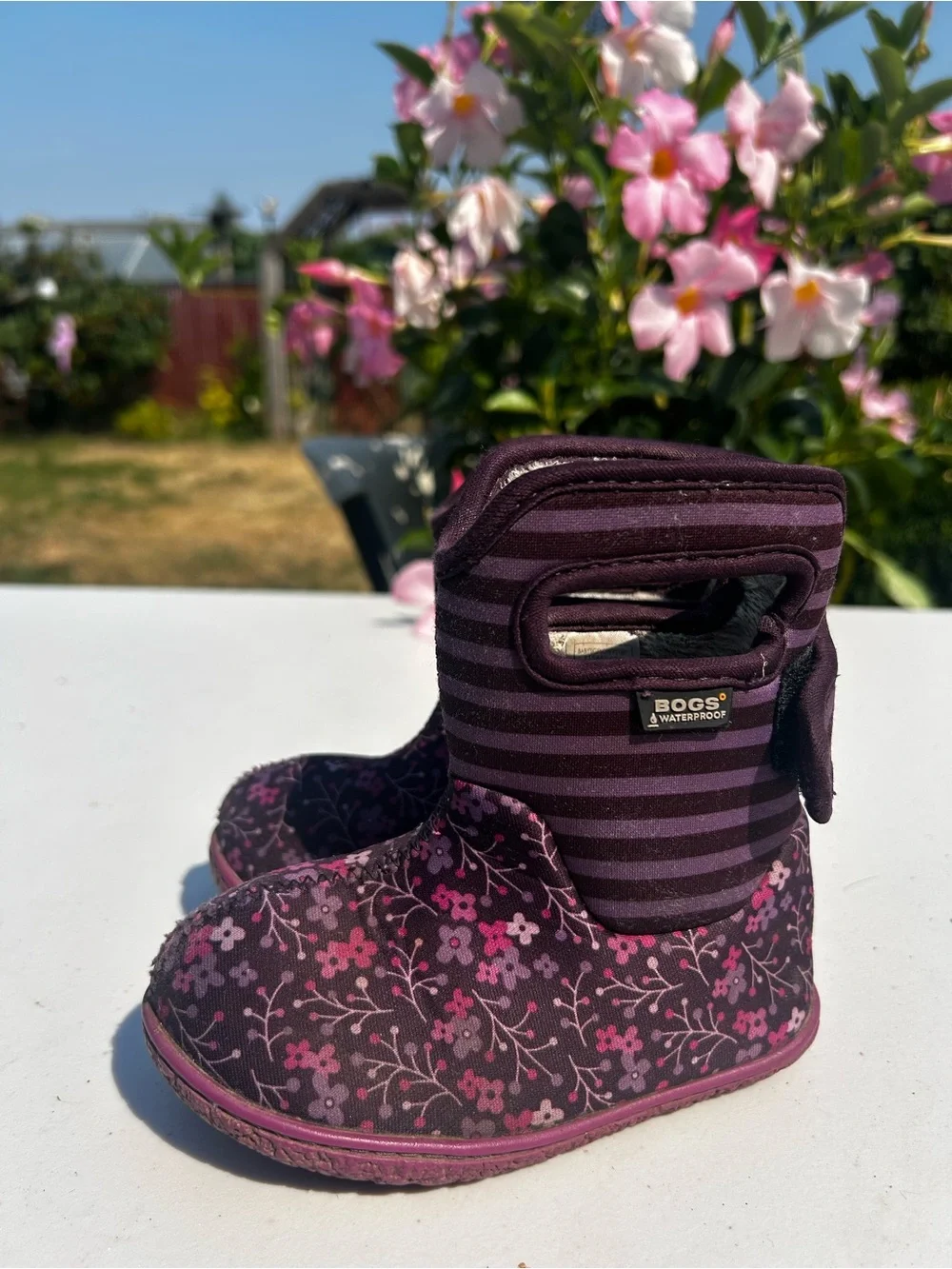 Bogs Kids baby Girl’s Plum/Pink Floral Waterproof Boots Size 7